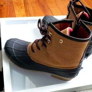 Winter snow boots sz 9